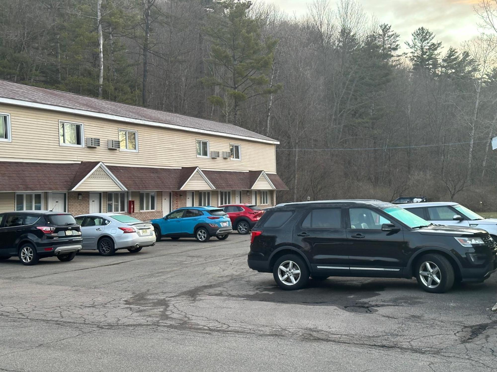 Economy Inn Alfred 外观 照片