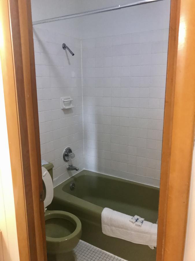Economy Inn Alfred 外观 照片