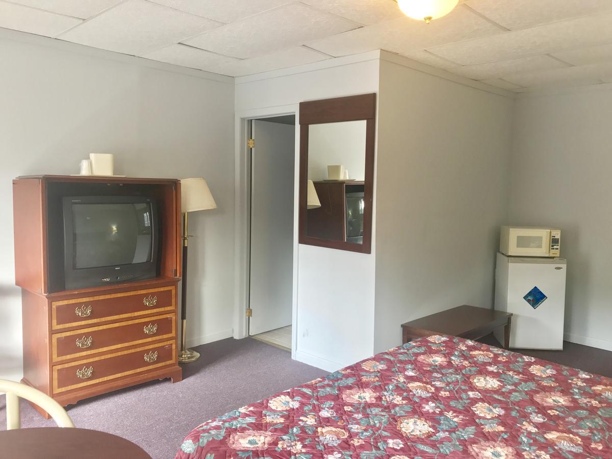Economy Inn Alfred 外观 照片